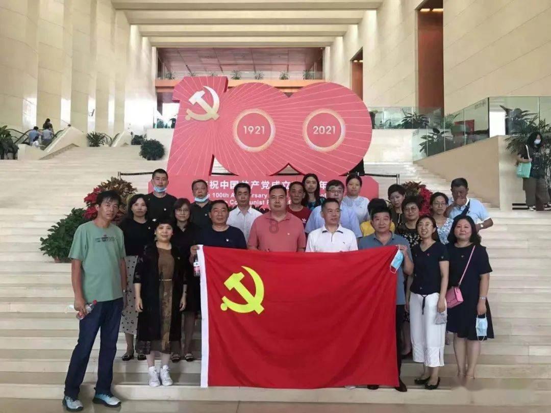 迷人的妖精